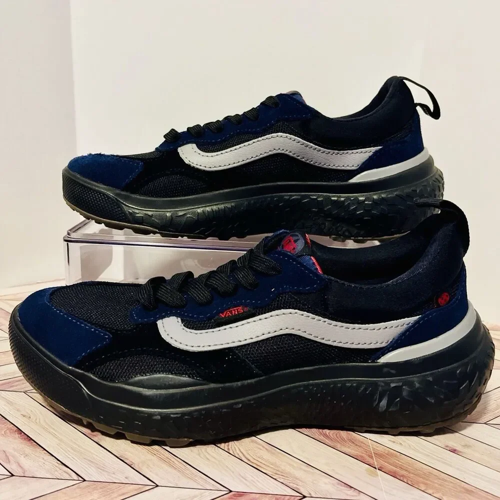 Vans UltraRange Neo VR3 Surf Essentials Shoes Black Navy VN000BCEYA6 M 7 W‎ 8.5
